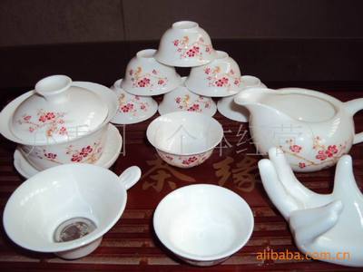 青瓷雅韵 专业生产陶瓷青花功夫茶具的品质之选